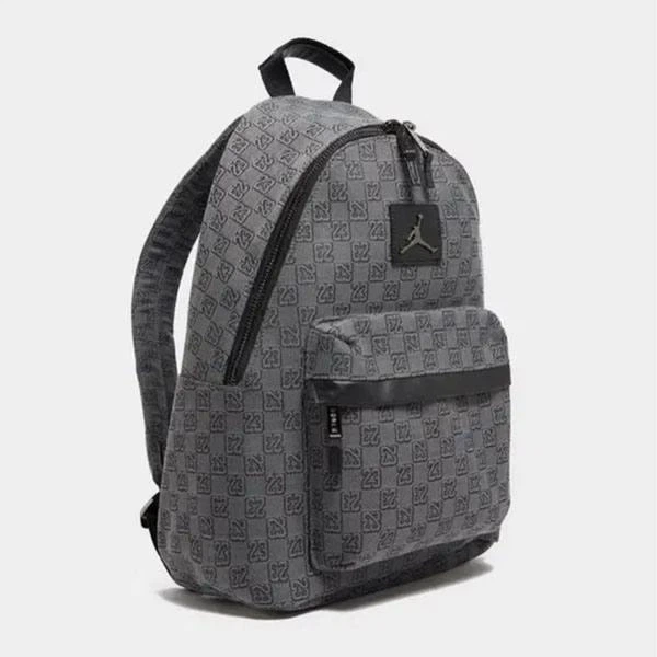 Рюкзак Jordan Air Monogram Mini Backpack Grey J-1 - Фото 3 Рюкзак Jordan Air Monogram Mini Backpack Grey J-1 - изображение 3