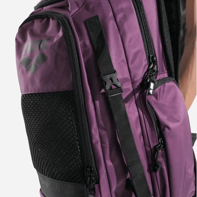 Рюкзак спортивный 45 л водонепроницаемый Arena All Set Backpack 45L 010234-200 Фиолетовый (3468337636090) - Фото 11 Рюкзак спортивный 45 л водонепроницаемый Arena All Set Backpack 45L 010234-200 Фиолетовый (3468337636090) - изображение 11