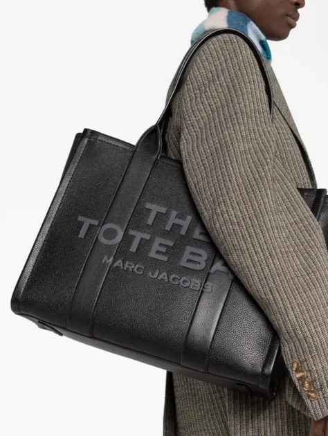 Сумка шопер женская Marc Jacobs The Leather Large Tote Bag Black H020L01FA21-001 черная - Фото 4 Сумка шопер женская Marc Jacobs The Leather Large Tote Bag Black H020L01FA21-001 черная - изображение 4