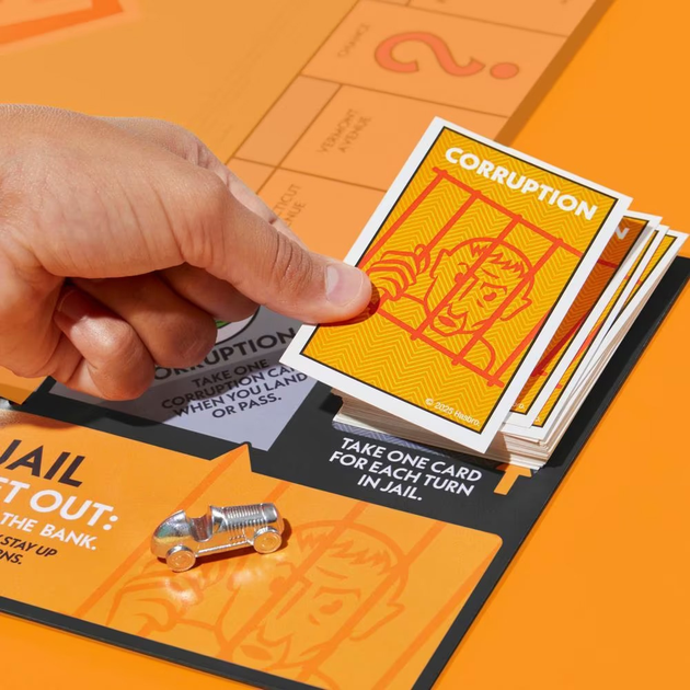 Настільна гра Hasbro Monopoly Go To Jail (грецька версія) (5010996306166) - зображення 5
