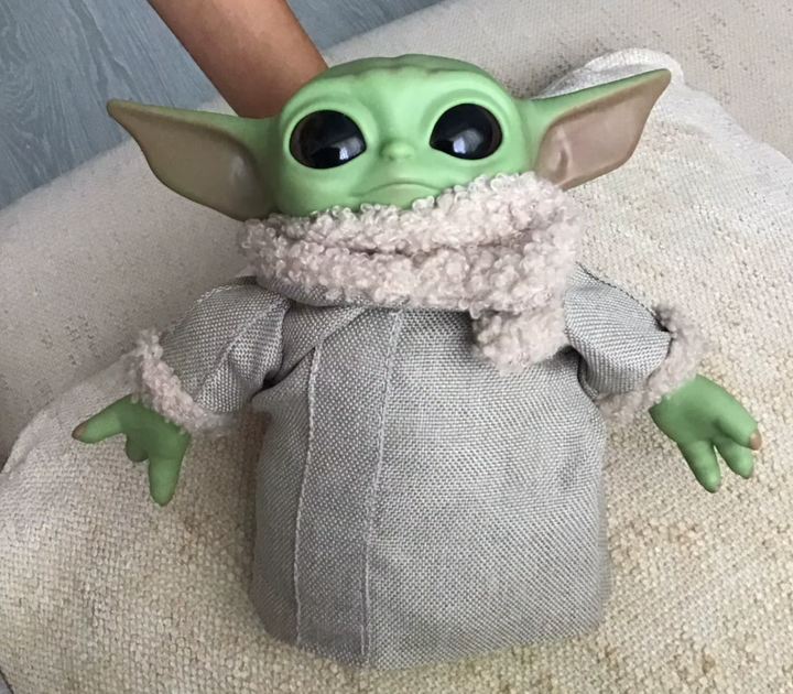 Игрушка Малыш Йода (Грогу) 17 см, The Mandalorian, брелок-подвеска Grogu Baby Yoda, мягкая игрушка с текстильной одеждой (GS928) - изображение 5