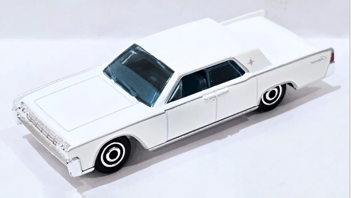 Машинка Большой Город Matchbox 1964 Lincoln Continental 1:64 JBR73