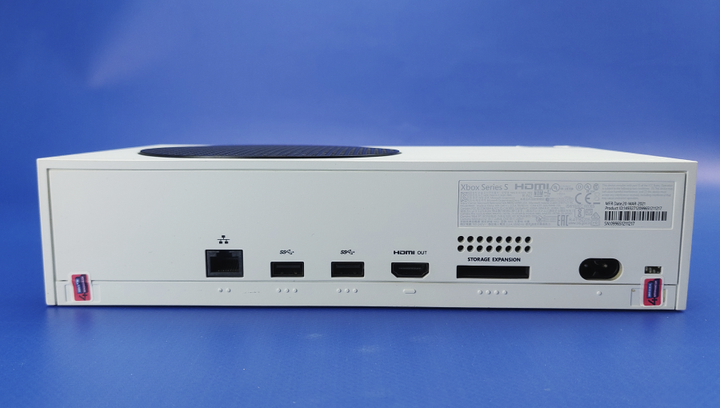 Набір Консоль Microsoft Xbox Series S 1TB White Б/У + Геймпад Бездротовий Black - зображення 5