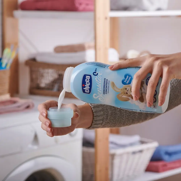 Кондиціонер-ополіскувач Chicco 0+ для прання дитячих речей Sweet Talcum, 750 мл - зображення 5