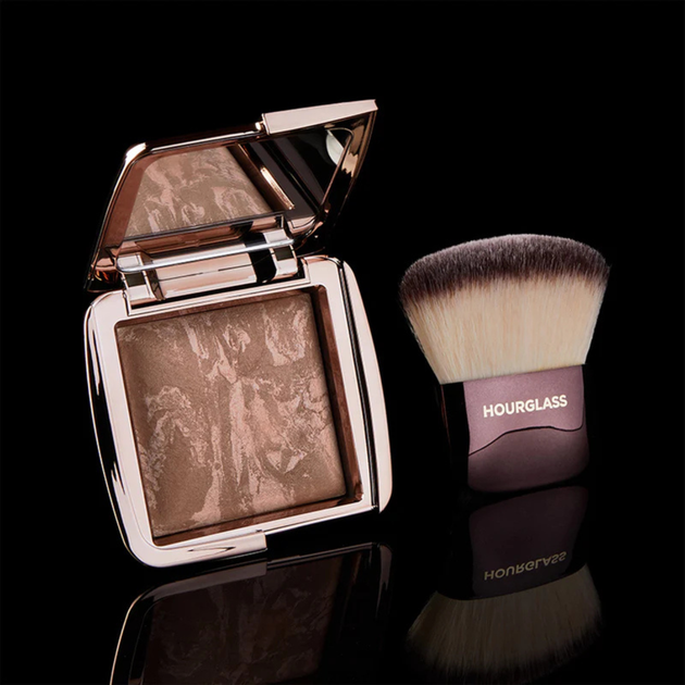 Бронзер Hourglass Ambient Lighting Bronzer Nude Bronze Light 11 г - зображення 3