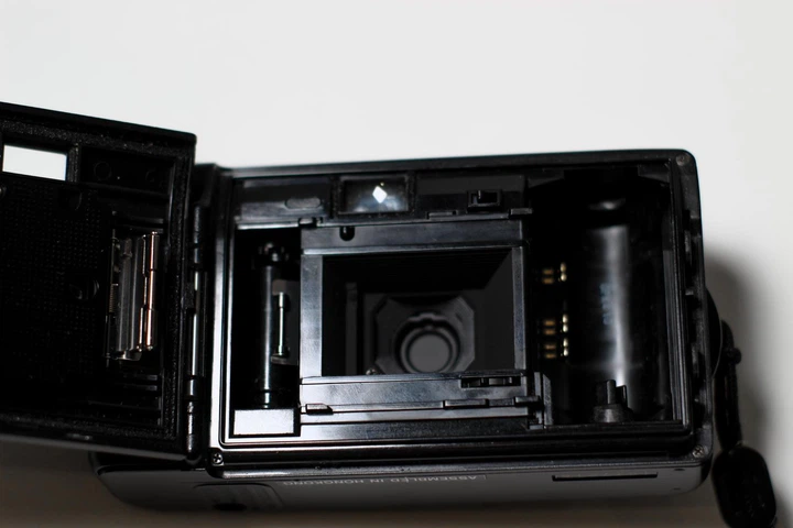 Плівковий фотоапарат Olympus AF-10 Super з чохлом та батарейками
