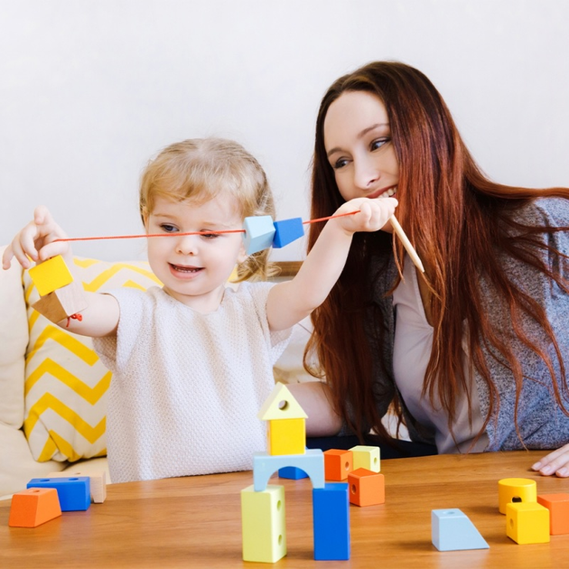 Шнурівка дерев'яна Classic World кубики для нанизування Геометричні фігури 21 ел CW53801 (6927049053801) - зображення 4