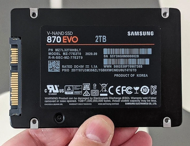 Накопичувач SSD 2,5 2TB Samsung 870 EVO MKX MLC (MZ-77E2T0B