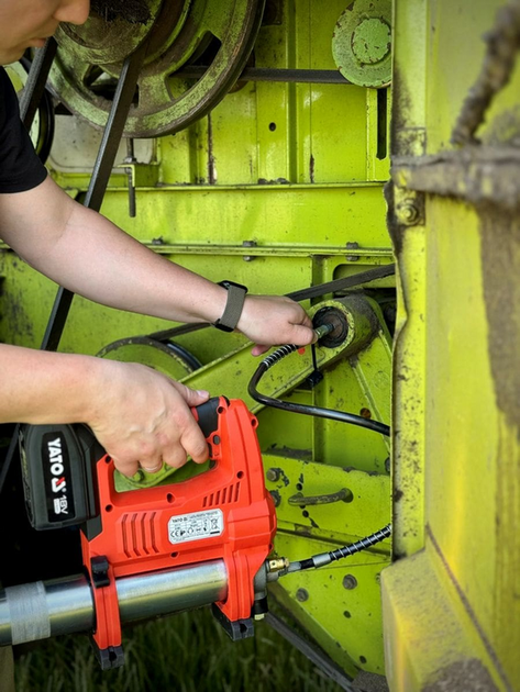 Smarownica YATO 600 cm³, akumulator. 18V, 62 MPa z giętkim aplikatorem - 76 cm (bez akumulatora) (YT-07021) - obraz 8