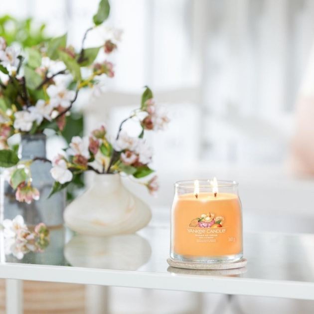 Ароматична свічка Yankee Candle Mango Ice Cream 368 г (5038581144634) - зображення 4