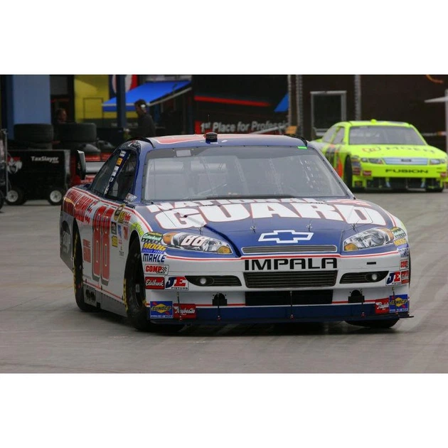Машинка BFC Nascar Bashers Full Blast Crash Car — #88 Dale