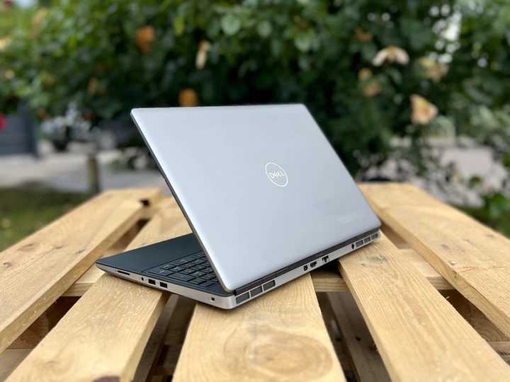 Ноутбук Dell Precision 7550/15.6