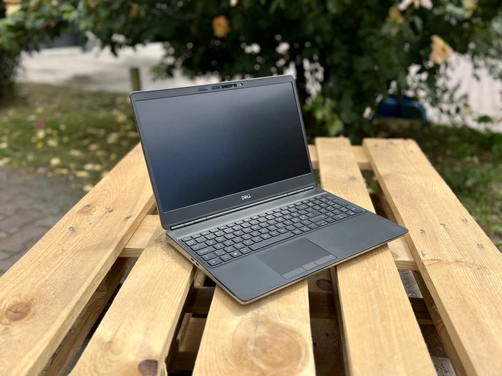 Ноутбук Dell Precision 7550/15.6