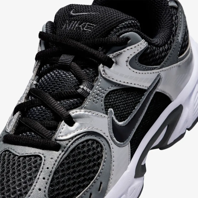 Подростковые кроссовки для мальчика Nike V5 Rnr (Gs) HQ6411-001 37.5 Black/Black-Anthracite-Smoke Grey (198484337658) - изображение 7