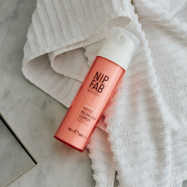 Żel oczyszczający do twarzy NIP+FAB Replenish Peptide Fix Melting Jelly Cleanser 120 ml (5056217811262) - obraz 4