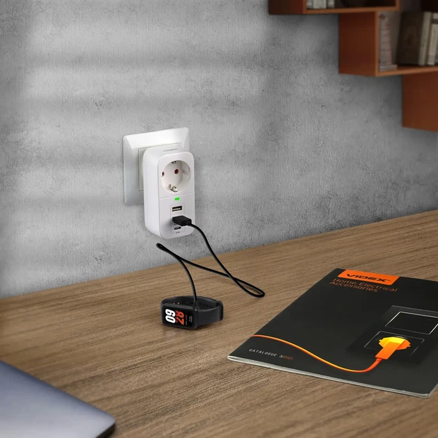 Зарядне VIDEX ONCORD 2xUSB 1xType-C 1xEU 2.4A White - изображение 3