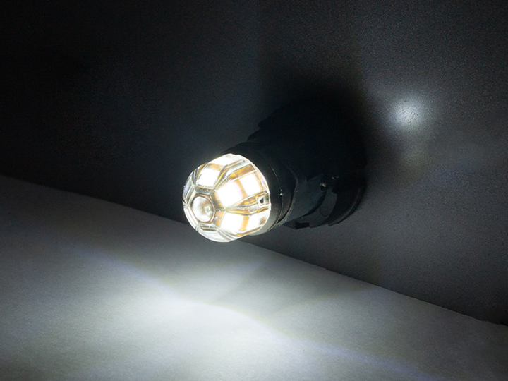 Світлодіодна автолампа LEDUA T25 P21W (1156) 10-50В SMD3030-12led білий - зображення 2