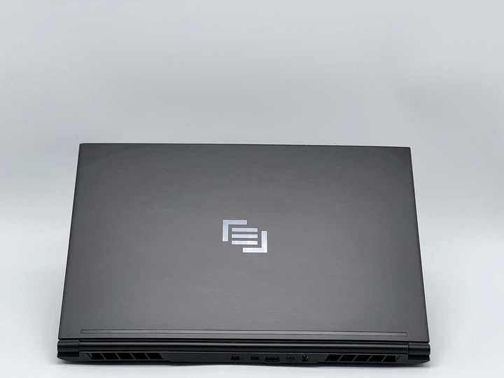 Ноутбук Maingear Vector MG-VCTR002-2060 / 15 IPS 1920x1080 144Гц / i7-10750H / 16 GB / 960 GB / NVIDIA GeForce RTX 2060 / [MNGRVCTRMGVCTR0022060I7206096016IAM] БУ - Б/У - изображение 5