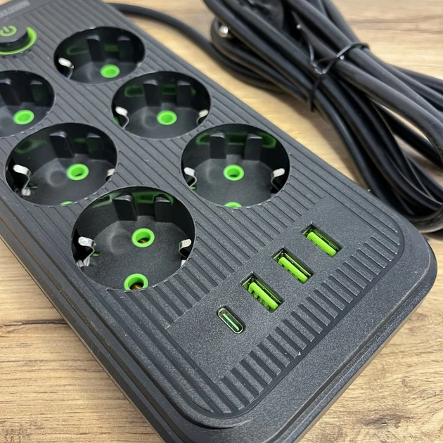 Удлинитель с 6 розетками 3 USB-A 1 USB-C портами 2500W 3 метровый - изображение 4