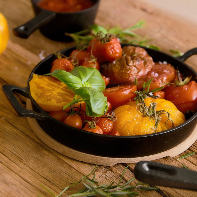 Naczynie Homla Andreas żeliwne z bambusową podkładką 25 x 20 cm (5902869976968) - obraz 8