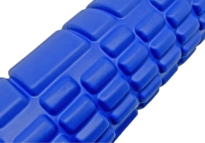 Массажный ролик EasyFit EF-2017-BL, EVA-пена, синий, 30×10 см - для йоги, фитнеса, реабилитации - Фото 3 Массажный ролик EasyFit EF-2017-BL, EVA-пена, синий, 30×10 см - для йоги, фитнеса, реабилитации - изображение 3