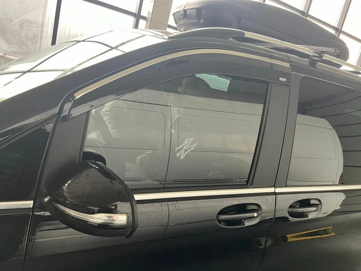 Ветровики для Mercedes Viano 2004-2014 (2 шт, с хром молдингом), Дефлекторы окон Mercedes Viano - изображение 4