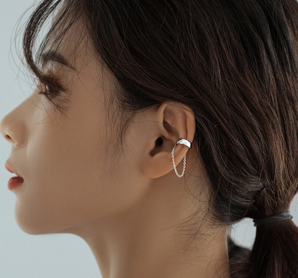 Каф Fashion Jewerly сережка без прокола с цепочкой клипса на ухо моносерьга серебристый цвет 1 шт (SVS) - изображение 4