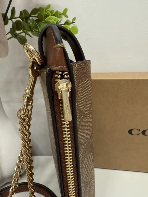Coach C7397 Smartphone Shoulder COACH Coated Canvas Smooth Leather Signature Phone Crossbody Pouch Crossbody Pouch Crossbody Chain Smartphone Shoulder Bag Khaki - Фото 5 Coach C7397 Smartphone Shoulder COACH Coated Canvas Smooth Leather Signature Phone Crossbody Pouch Crossbody Pouch Crossbody Chain Smartphone Shoulder Bag Khaki - изображение 5