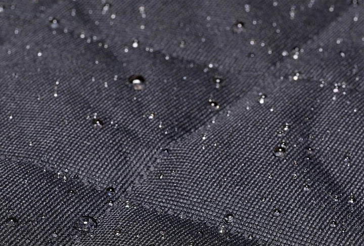 Автомобільний чохол Black+Decker для заднього сидіння універсальний Чорний (8711252235660) - зображення 4