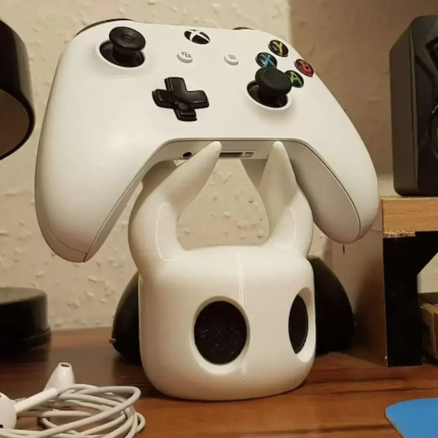 Фигурка Подставка для геймпада Hollow Knight, держатель для джойстика PS4/PS5/Switch/Xbox, декоративная фигурка-стенд в виде шлема Полого Рыцаря (GS938) - изображение 4