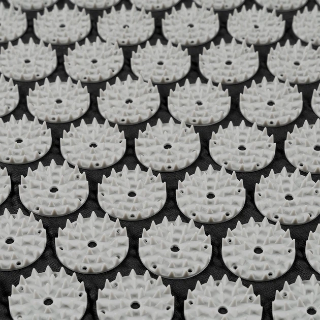 Mata zdrowotna do akupresury Rebel Active RBA-6010-BK z kolcami z poduszką 110 x 42 cm XL Szare kolce (5901890122986) - obraz 5