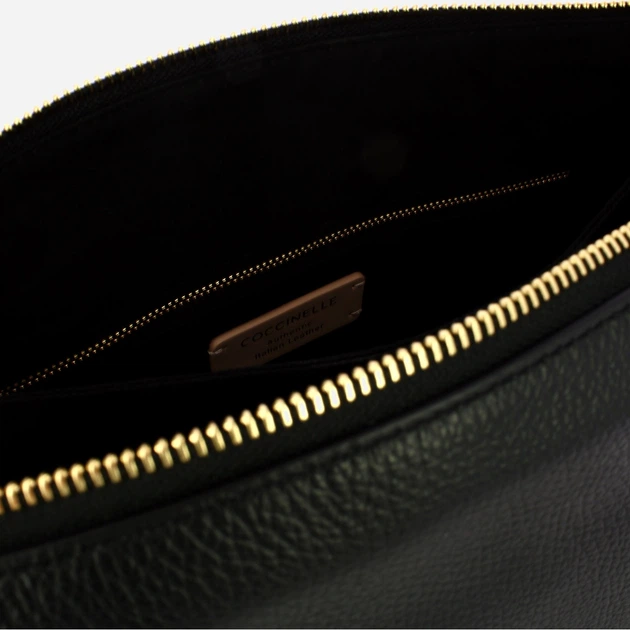 Сумка крос-боді через плече жіноча з натуральної шкіри середня Coccinelle Iside E1EZK120180 001 Чорна (800070350956) - зображення 5