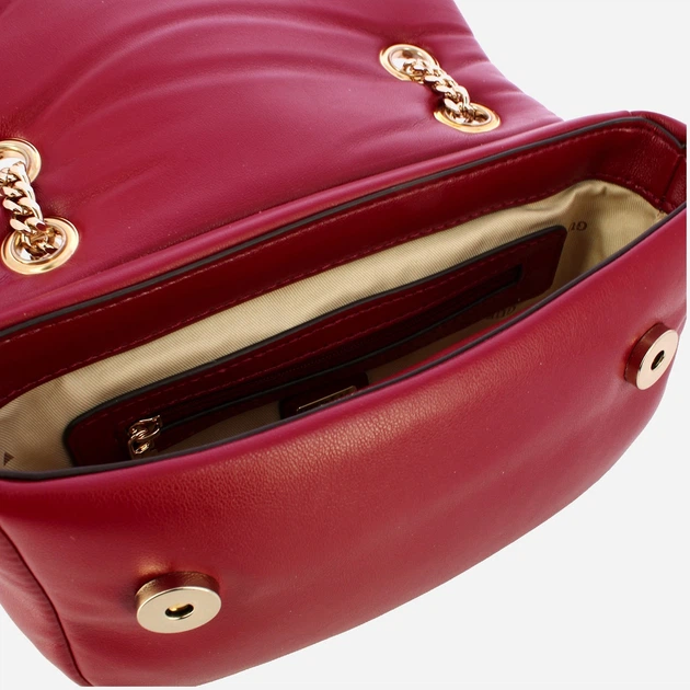 Сумка крос-боді через плече жіноча зі штучної шкіри маленька Guess Sunetra HWNG7534780 RED Червона (800070344407) - зображення 4