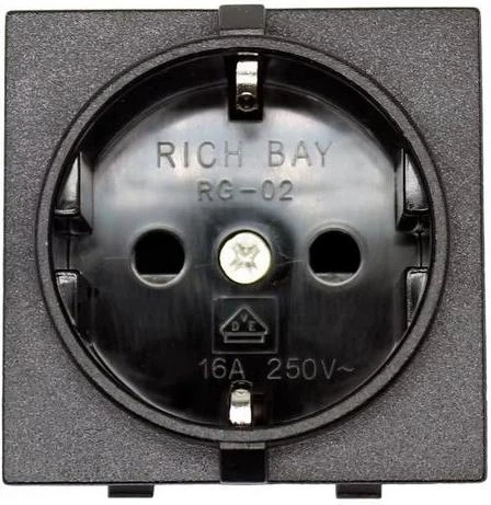 Розʼєм для інвертора AZO Digital 230 VAC / 16 A (AZO00D1369) - зображення 1