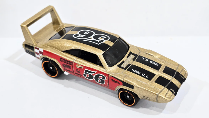 ジョージ様 Машинка Базова Hot Wheels '69 Dodge Charger Daytona HW Starting