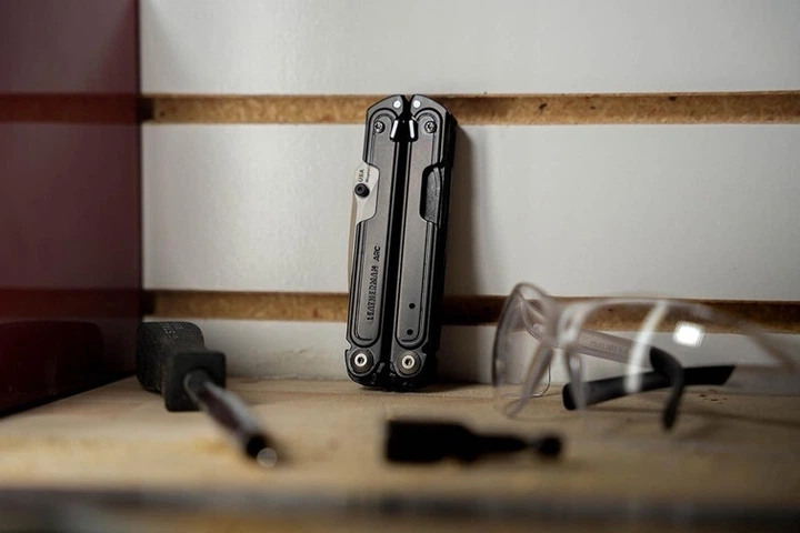 Мультиінструмент Leatherman ARC Obsidian Limited, шкіряний чохол, біти (4009134) - Фото 8 Мультиінструмент Leatherman ARC Obsidian Limited, шкіряний чохол, біти (4009134) - изображение 8