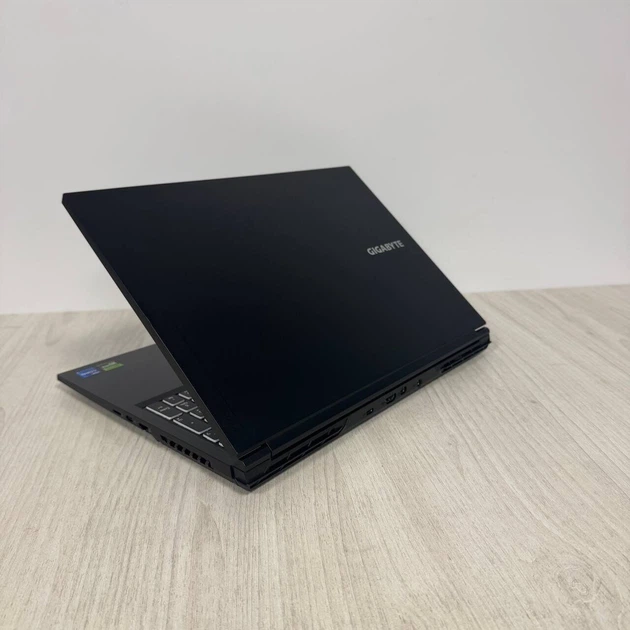 Игровой ноутбук Gigabyte G6 KF / 16" (1920x1200) IPS / Intel Core i7-13620H (10 (16) ядер по 3.6 - 4.9 GHz) / 16 GB DDR5 / 1000 GB SSD / nVidia GeForce RTX 4060, 8 GB GDDR6, 128-bit / WebCam б/у - Фото 7 Игровой ноутбук Gigabyte G6 KF / 16" (1920x1200) IPS / Intel Core i7-13620H (10 (16) ядер по 3.6 - 4.9 GHz) / 16 GB DDR5 / 1000 GB SSD / nVidia GeForce RTX 4060, 8 GB GDDR6, 128-bit / WebCam б/у - изображение 7
