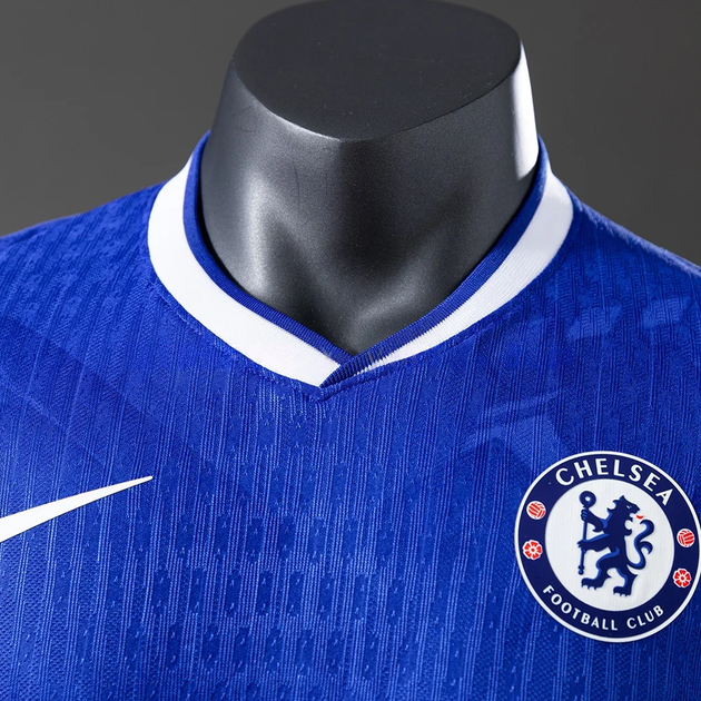 Футбольная футболка Chelsea 2025/26 (домашняя) р. M (рост 170-180) - Фото 2 Футбольная футболка Chelsea 2025/26 (домашняя) р. M (рост 170-180) - изображение 2
