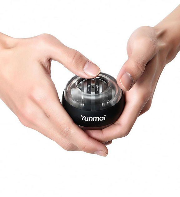 Тренажер для зап'ястя Yunmai YMGB-Z701 гіроскопічний кистьовий еспандер Powerball Gyroball антистрес для тренування кисті пальців і передпліччя сили хвату для реабілітації з LED підсвіткою і ремінцем, Black - Фото 9 Тренажер для зап'ястя Yunmai YMGB-Z701 гіроскопічний кистьовий еспандер Powerball Gyroball антистрес для тренування кисті пальців і передпліччя сили хвату для реабілітації з LED підсвіткою і ремінцем, Black - зображення 9