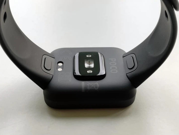 Смарт-часы Xiaomi POCO Watch Black — AMOLED, GPS, пульс, SpO₂, защита 5ATM (BHR5725GL) - Фото 4 Смарт-часы Xiaomi POCO Watch Black — AMOLED, GPS, пульс, SpO₂, защита 5ATM (BHR5725GL) - изображение 4