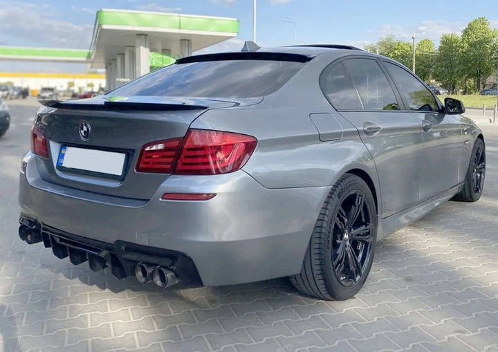 Задній дифузор CS-Style DPT (для M5, чорний глянець, вакуумне формування) для BMW 5 серія F10/F11 2010-2016 рр - зображення 4