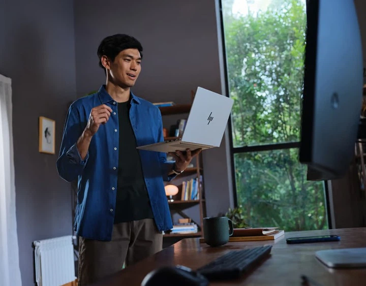 Laptop HP EliteBook 8 G1i 14 (C51GDET#AKD) Glacier Silver - obraz 9