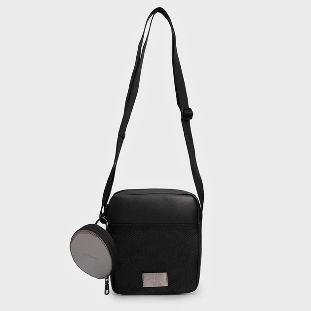 Torba listonoszka męska mała Calvin Klein K50K511389-BEH Czarna (8720109146592) - obraz 4
