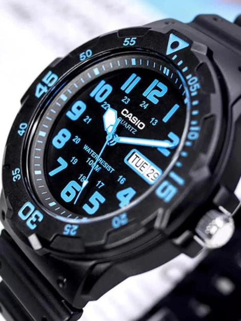 Мужские часы Casio MRW-200H-2B синие 100 м - изображение 2