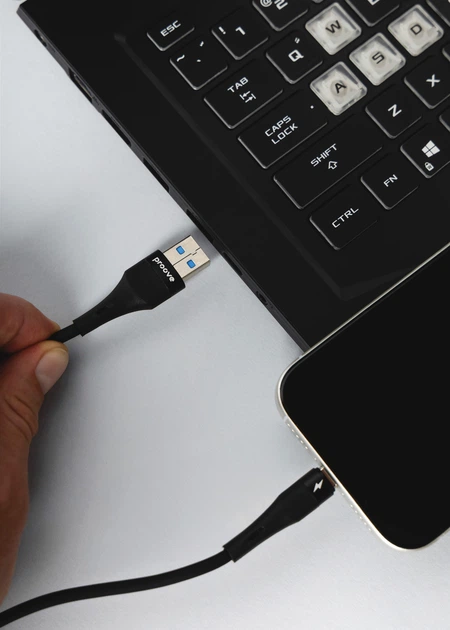 Кабель Proove Light Silicone Plus USB to Lightning 2.4A 1 м Black (632520001) - Фото 3 Кабель Proove Light Silicone Plus USB to Lightning 2.4A 1 м Black (632520001) - зображення 3