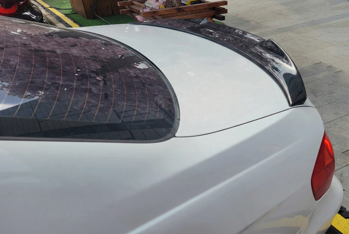 Спойлер в стиле M4 (для E90, черный глянец) для BMW 3 серия E90/E91 2005-2011 гг - изображение 2