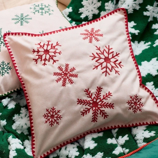 Наволочка Homla Oriel у червоні сніжинки 45 x 45 см (5906496709142) - зображення 6