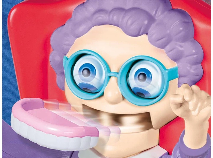 Gra planszowa Tomy Grandma (edycja angielska) (5425002415464) - obraz 4