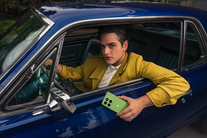 Мобільний телефон Motorola Edge 60 5G 8/256GB Green (PB7H0003SE) (357418831811313) - Уцінка - зображення 19