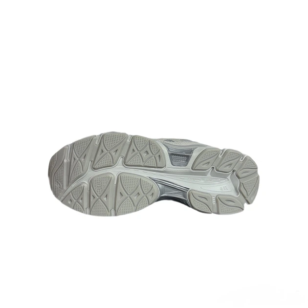 Кроссовки для мальчиков Asics Gel-Nyc 41 Grey-Silver - Фото 2 Кроссовки для мальчиков Asics Gel-Nyc 41 Grey-Silver - изображение 2